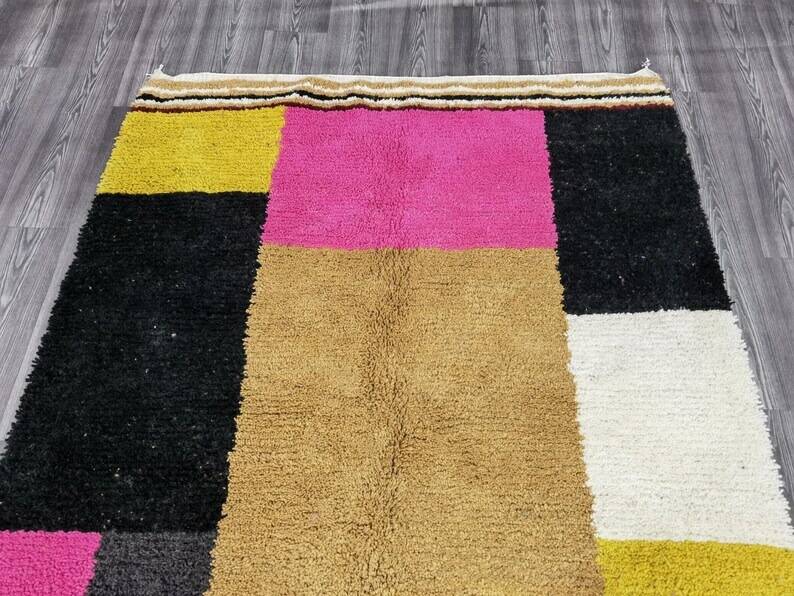 Handmade Moroccan rug 240cm x 160cm