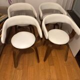 Harold white chair with armrests