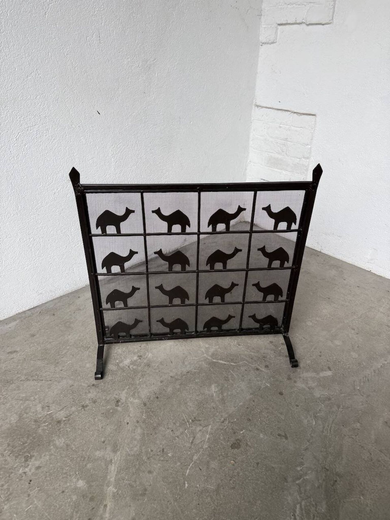 Wrought iron fireplace screen Les Marolles 1950