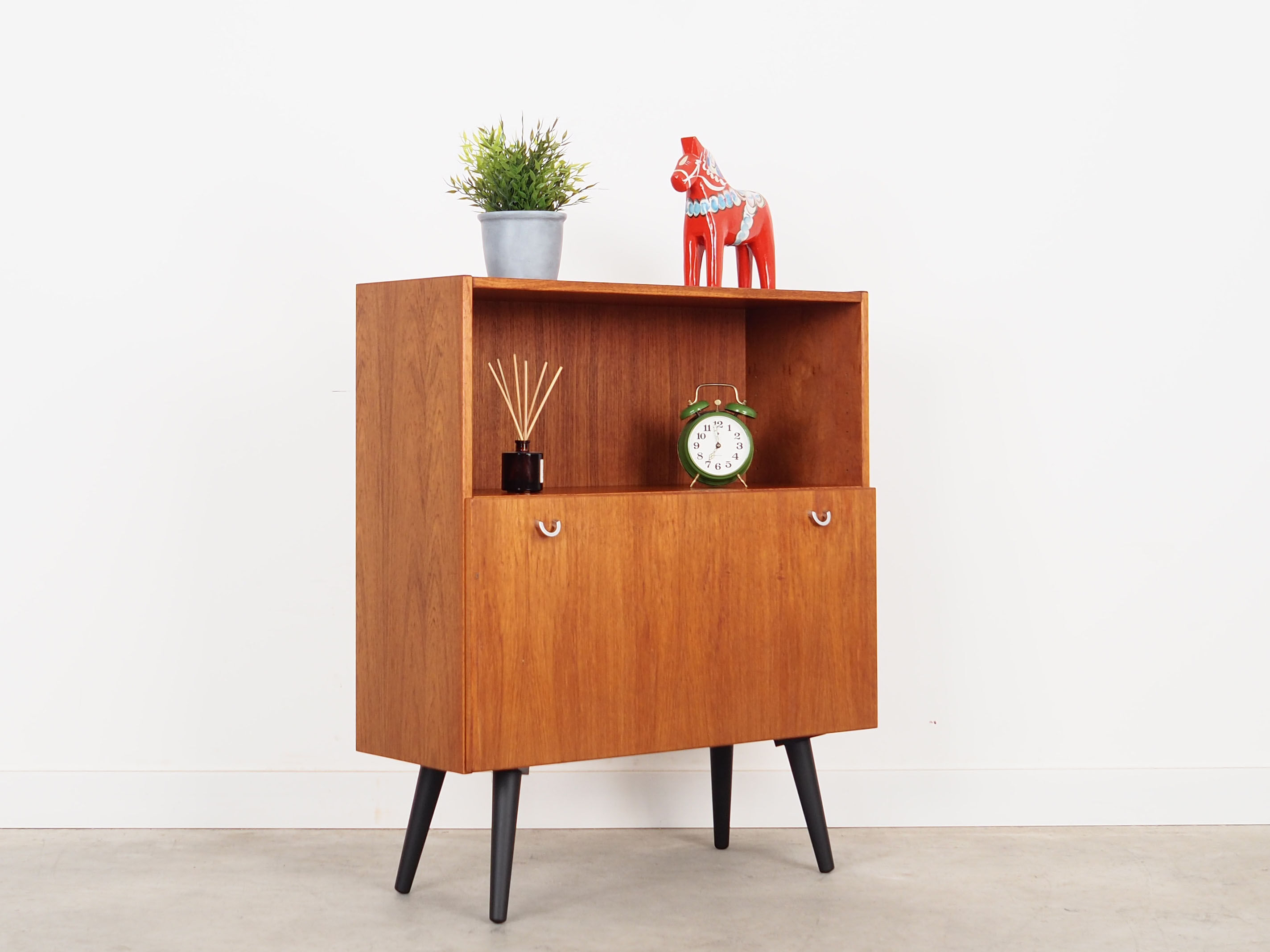 Teak bookcase, Danish design, 1970s, production: Denka