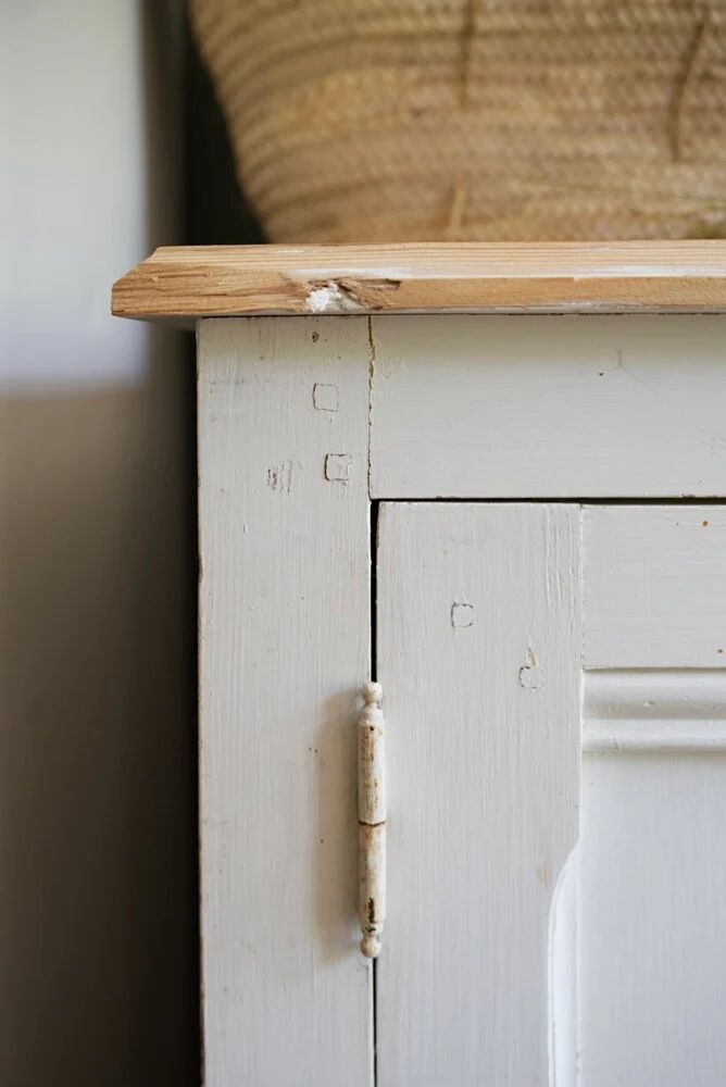 Buffet parisien patine blanche