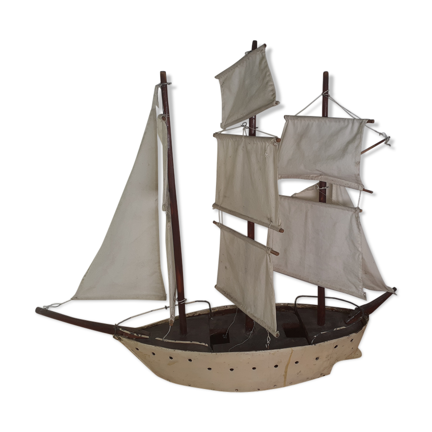 Model of sailboat 3 masts navigable bois blanc
