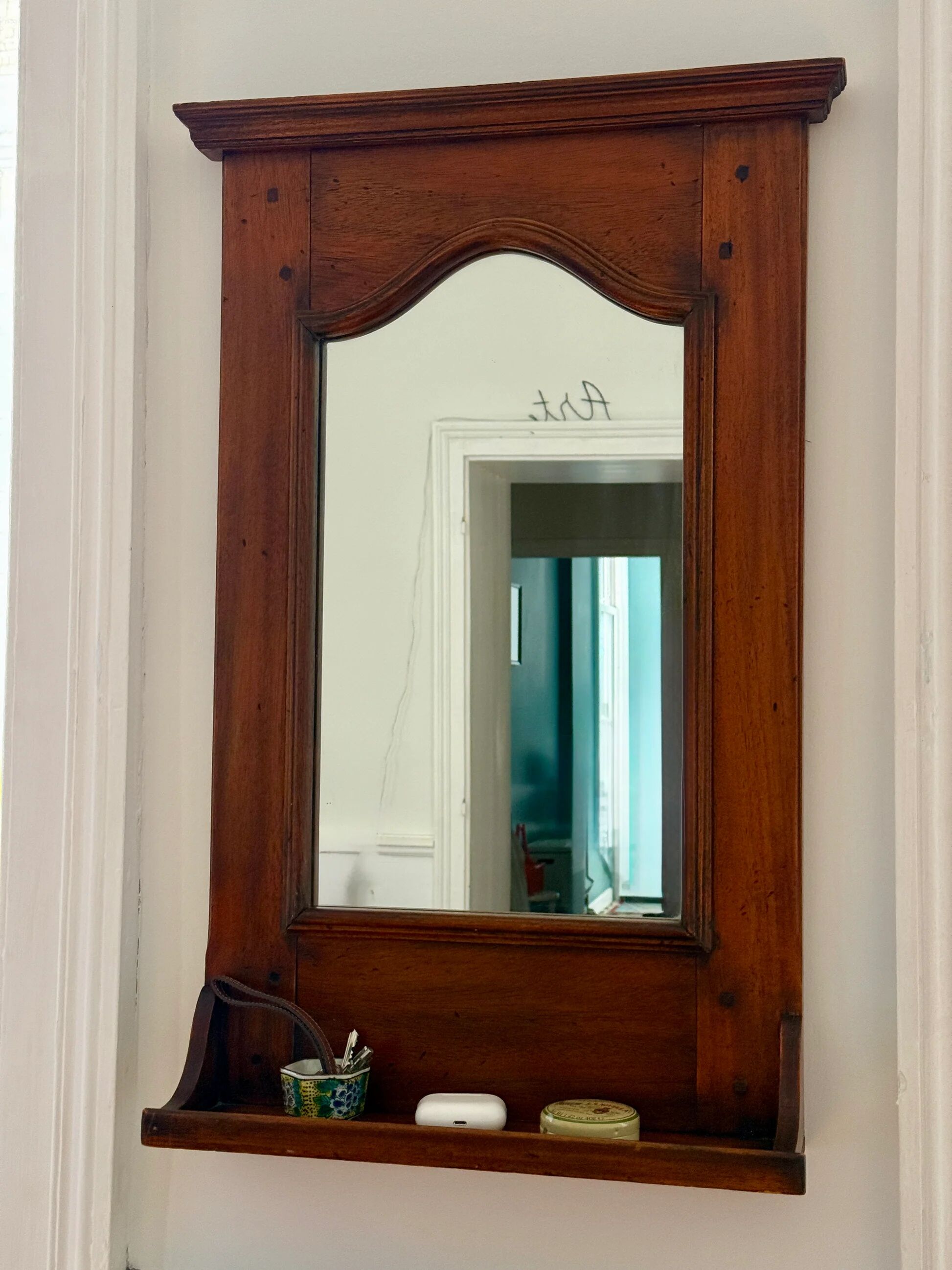 Antique wooden dressing table mirror – classic charm