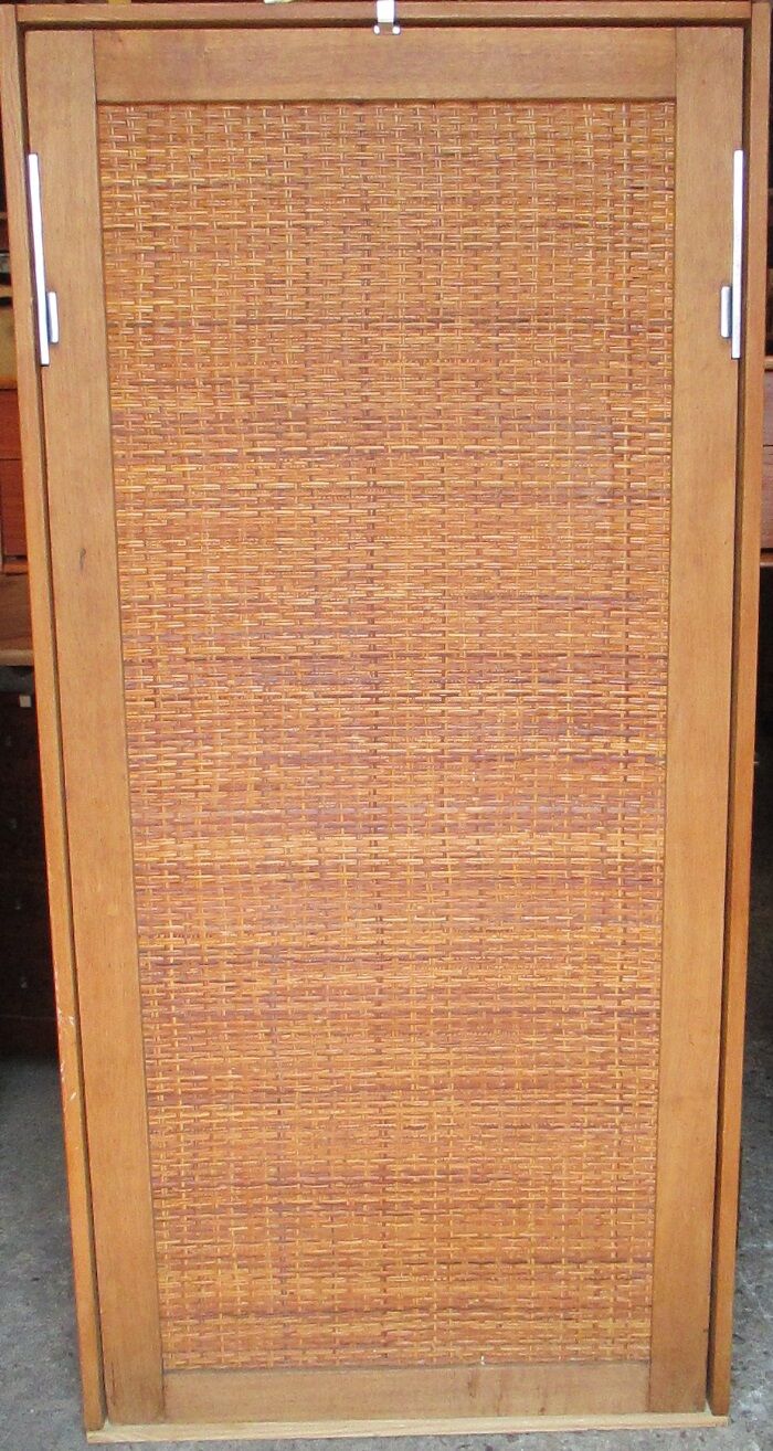 Wall retractable Hans Wegner bed Murphy bed