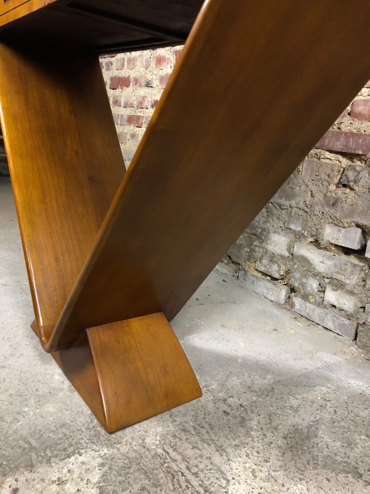 Art deco style console with 2 drawers