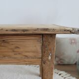Old farmhouse coffee table in raw wood (pine and oak)
