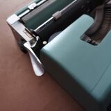 Machine à écrire Olivetti Lettera 32