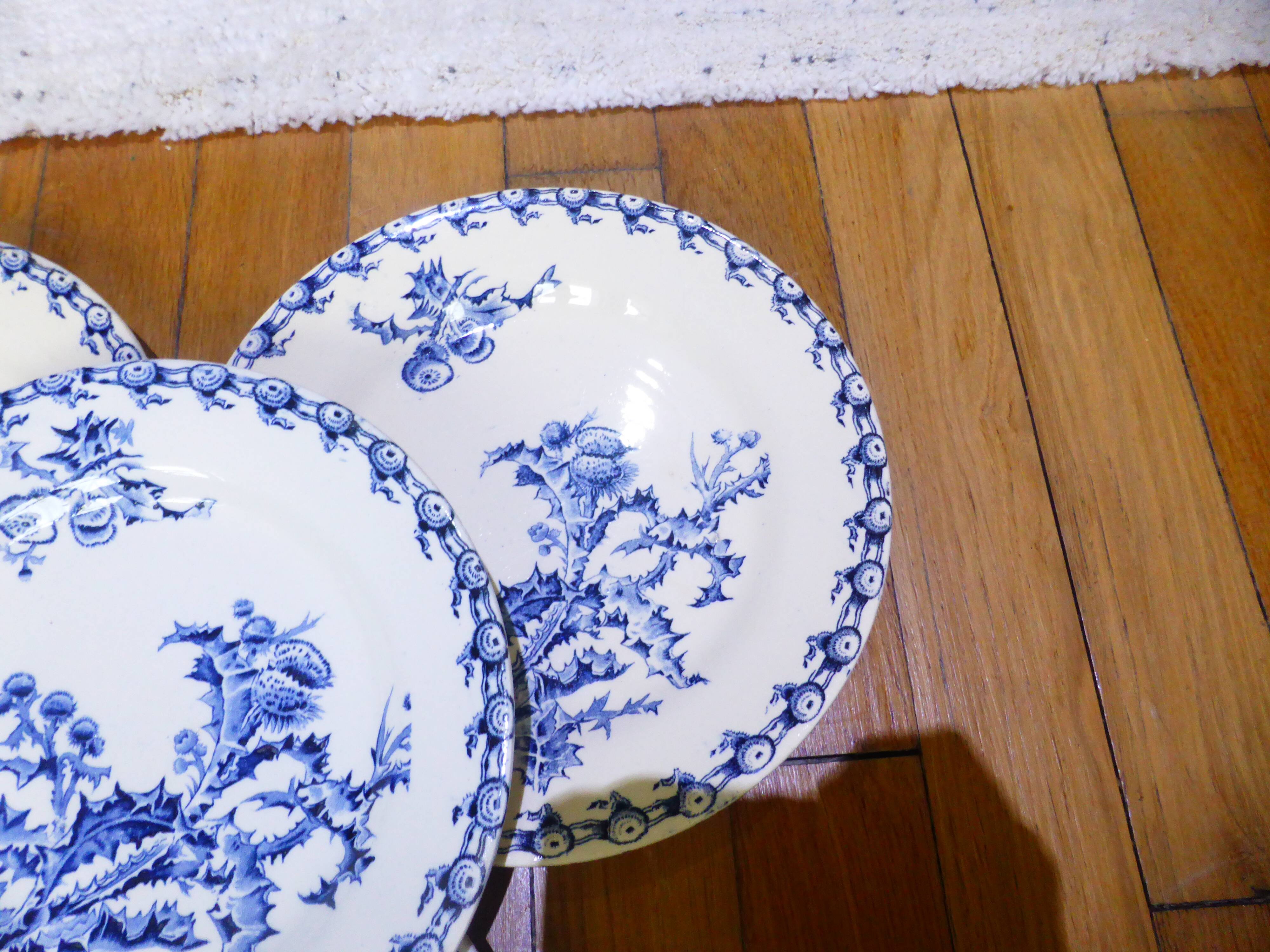 4 flat plates Gien Chardons (4)
