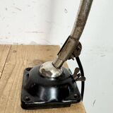 Lampe de bureau, d'atelier industriel en tôle émaillée noire, années 1950