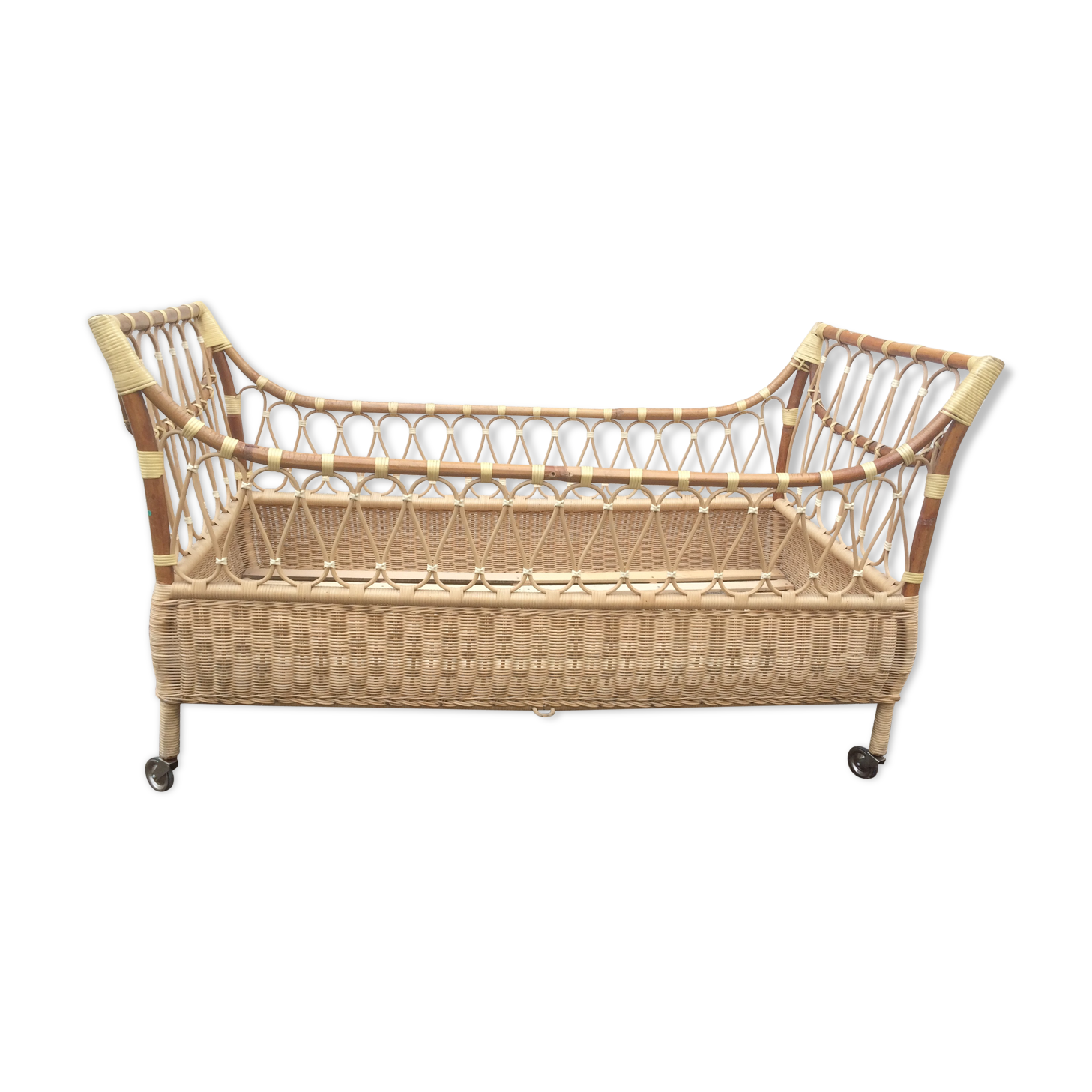 Rattan cot