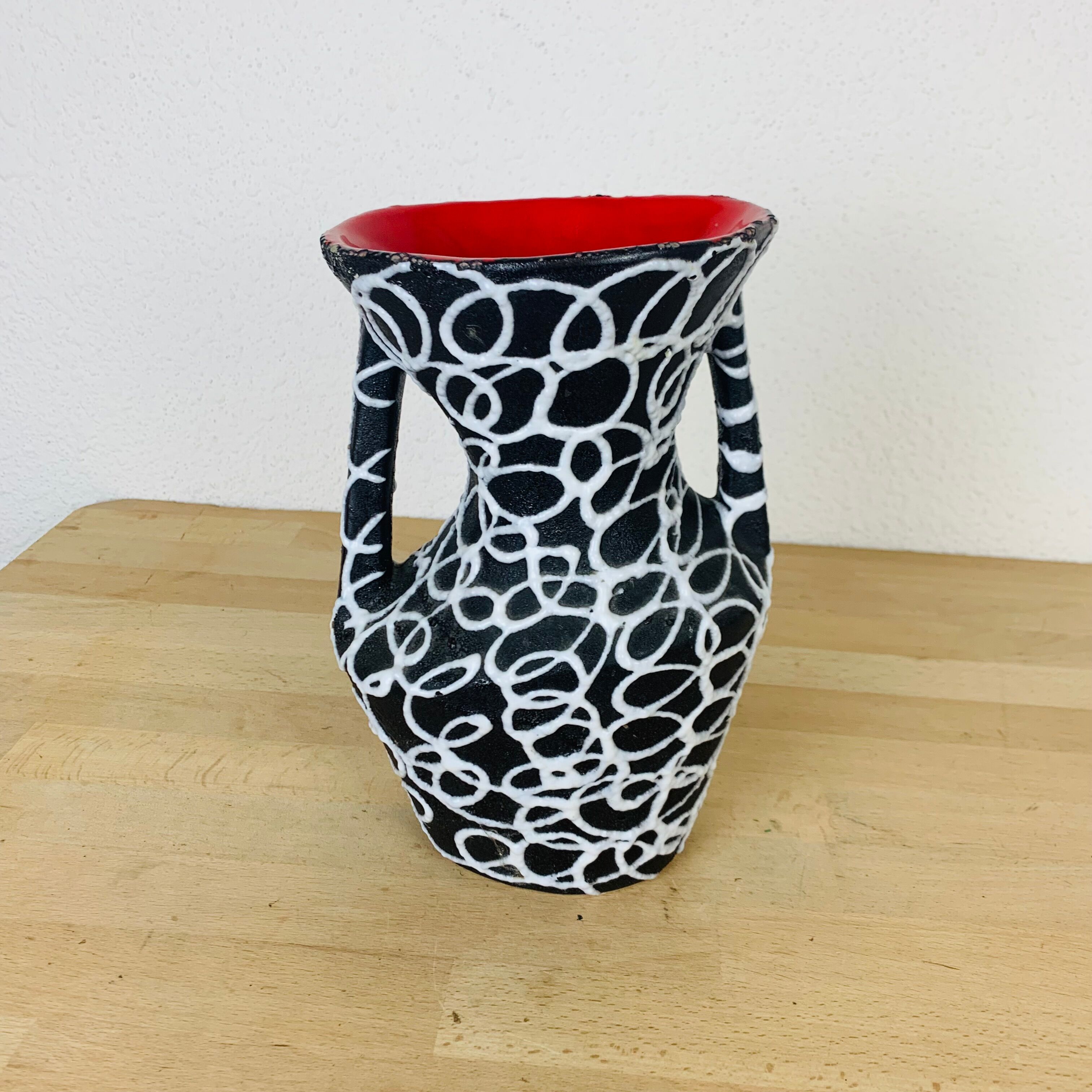 Spaghetti vase free-form Vallauris ceramic 50s, red and black