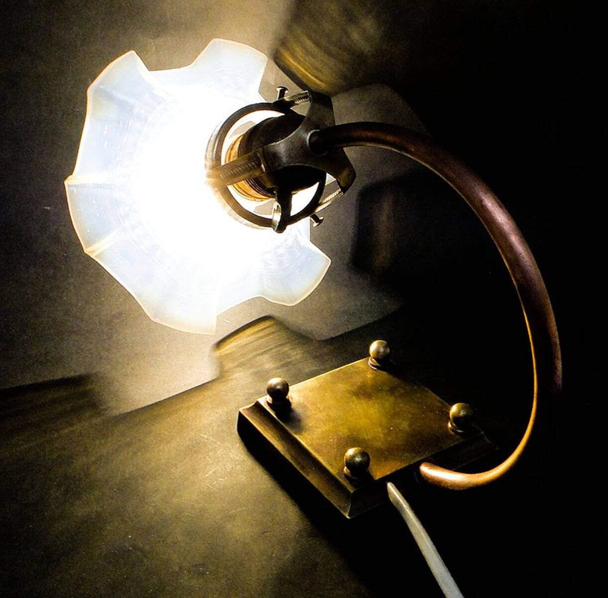 Art Nouveau bedside lamp, Germany, 1890s