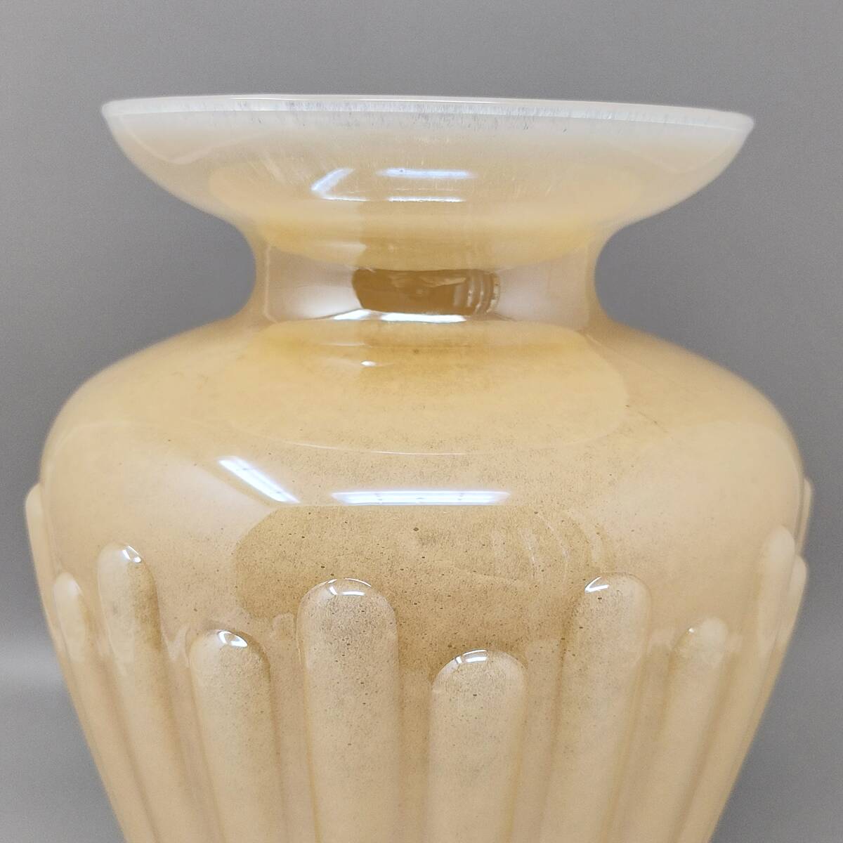 1960s Astonishing Beige Vase by Michielotto. Made in Italy