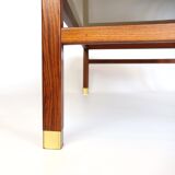 Table basse en palissandre et verre fumé