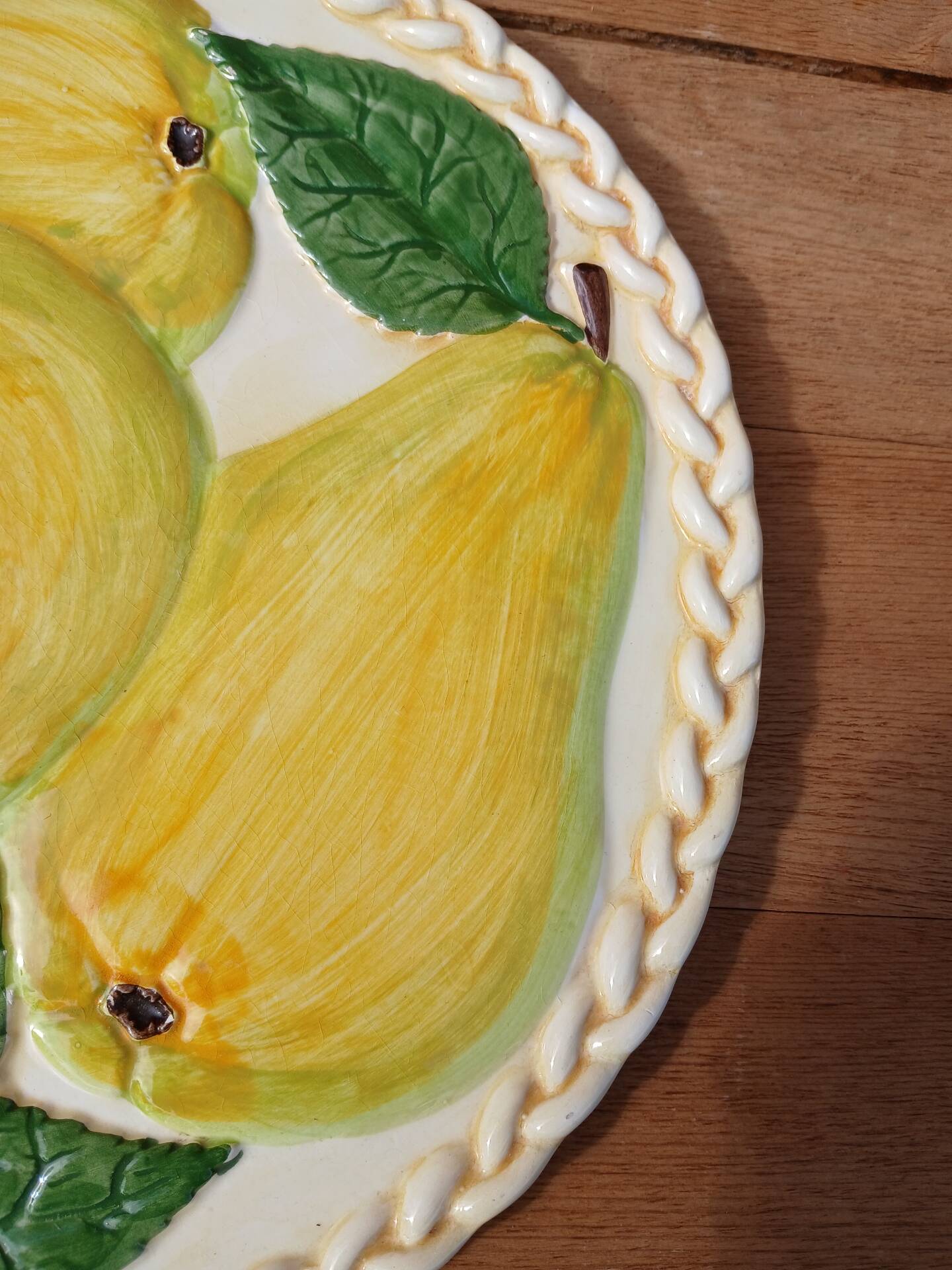 2 plats à tarte en barbotine