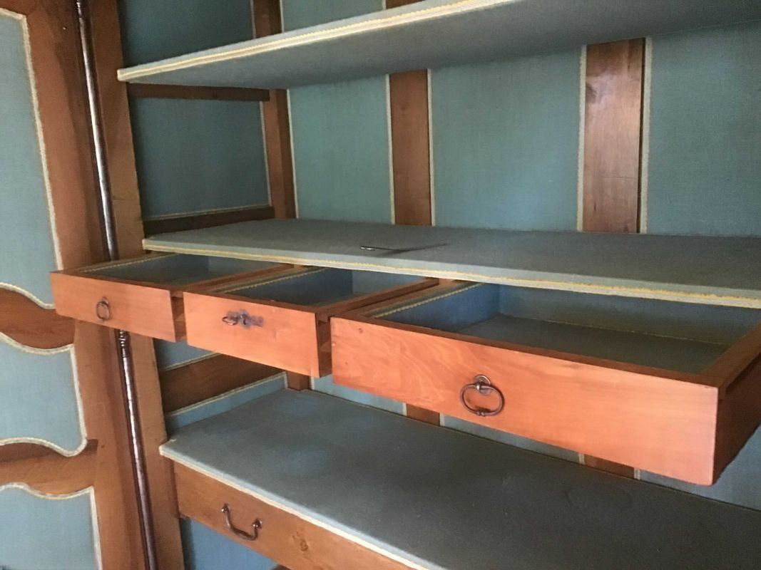 Louis XV wardrobe "Gendarme hat"