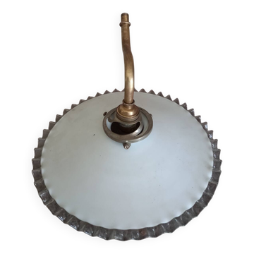 Suspension opaline