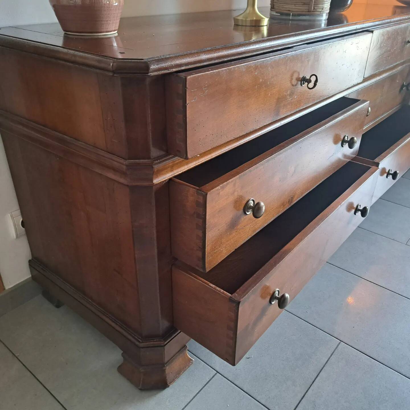 Professional furniture