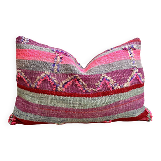 Beautiful vintage Berber Kilim pillow from Morocco
