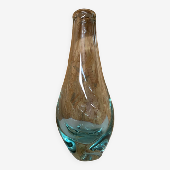 Vase en verre bleu ciel / turquoise