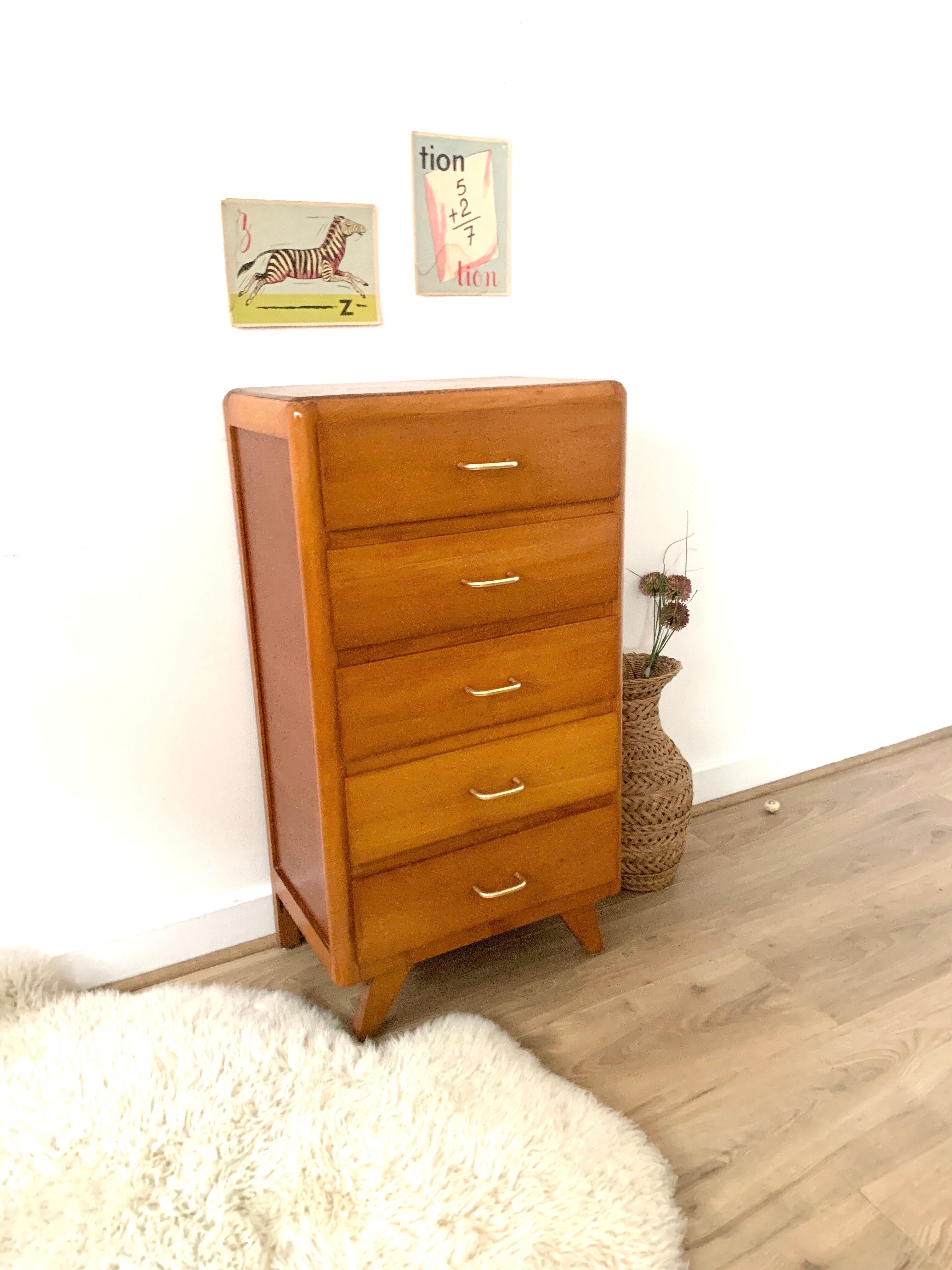 Compass feet dresser, 1968