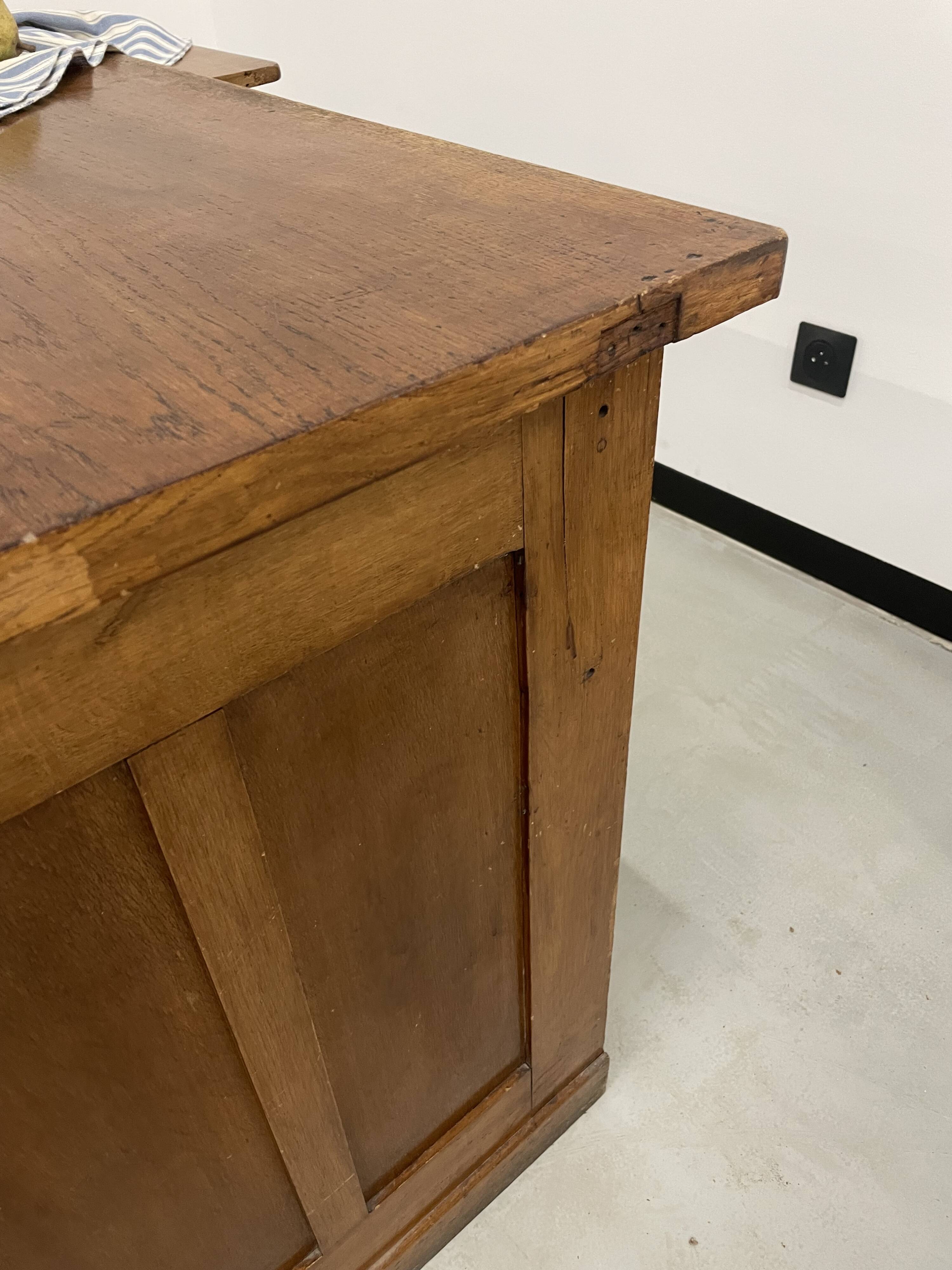 Oak and veneer counter or desk