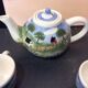 Teapot with 3 cups