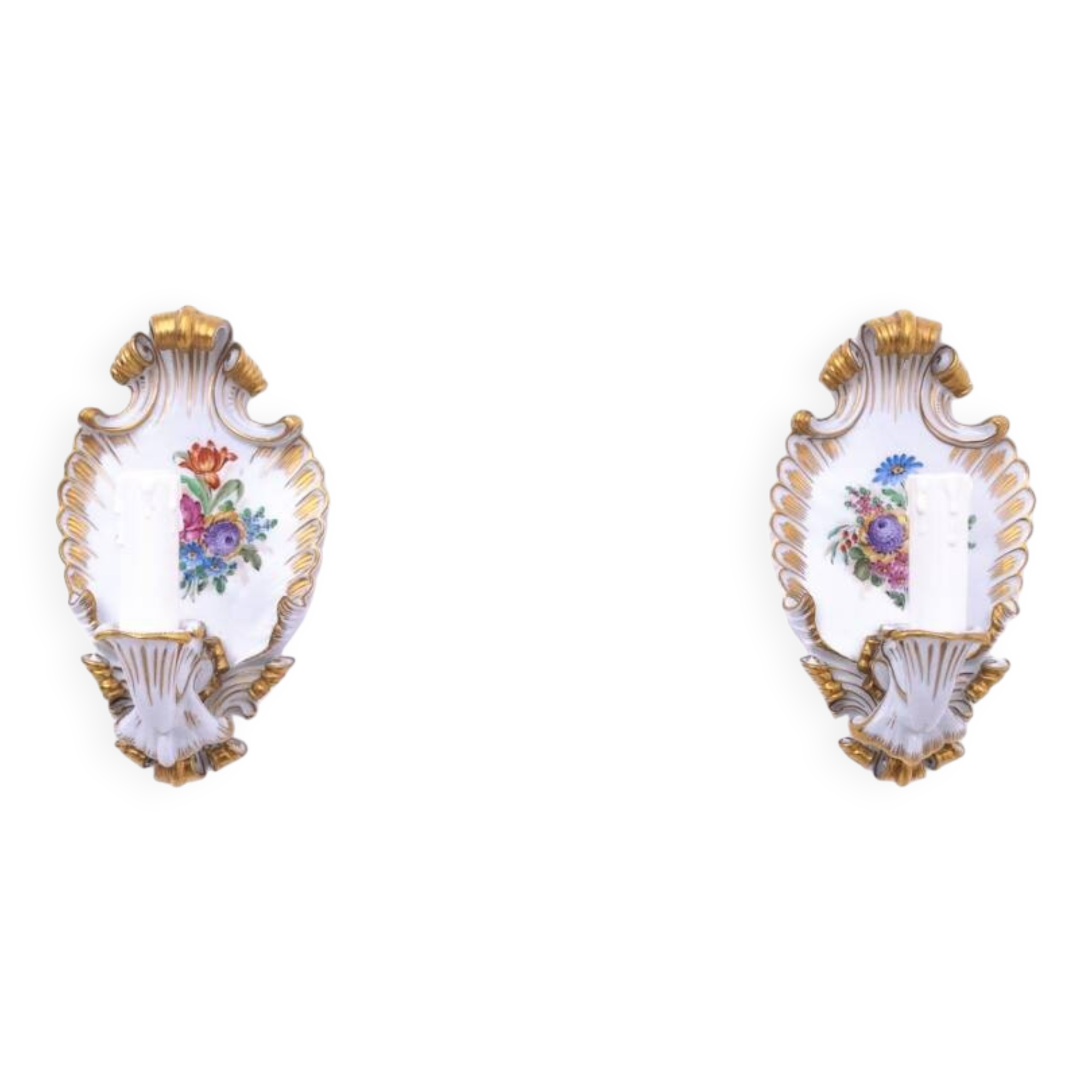 A pair of porcelain wall lamps from Capodimonte, Italy.