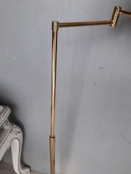 1980s gold metal lamppost