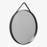 Miroir HAY Ø70 cm à sangle, cadre métal mastic, style scandinave minimalist