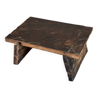 Small auxiliary stool in dark brown upcycled teak wood, engraved (3275)