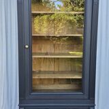 Glass-fronted dresser