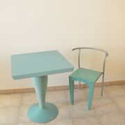 Table Miss Balu and 1 chair Dr Glob, Starck
