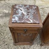 2 bedside tables.