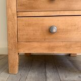 Chiffonier