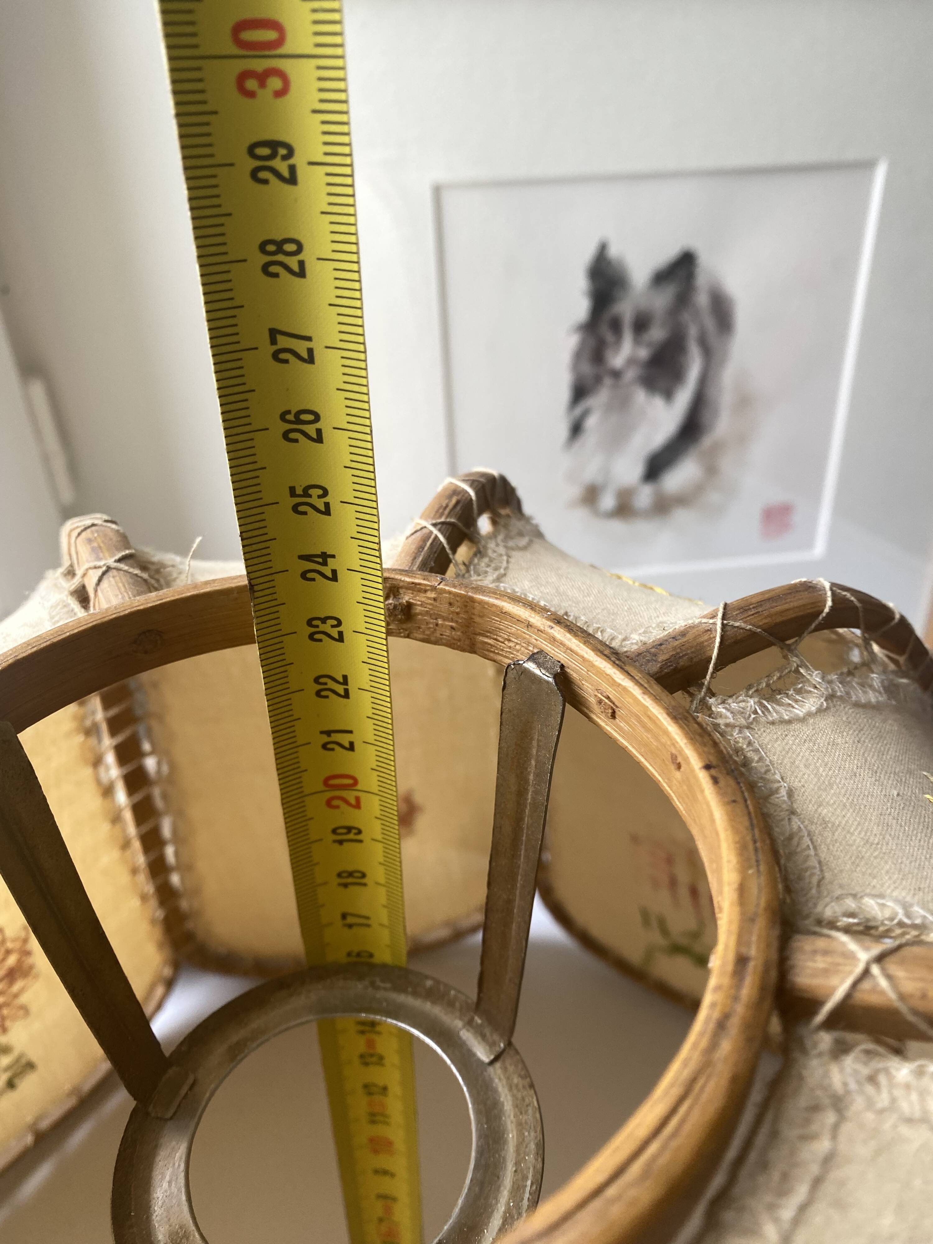 Embroidery fabric lampshade