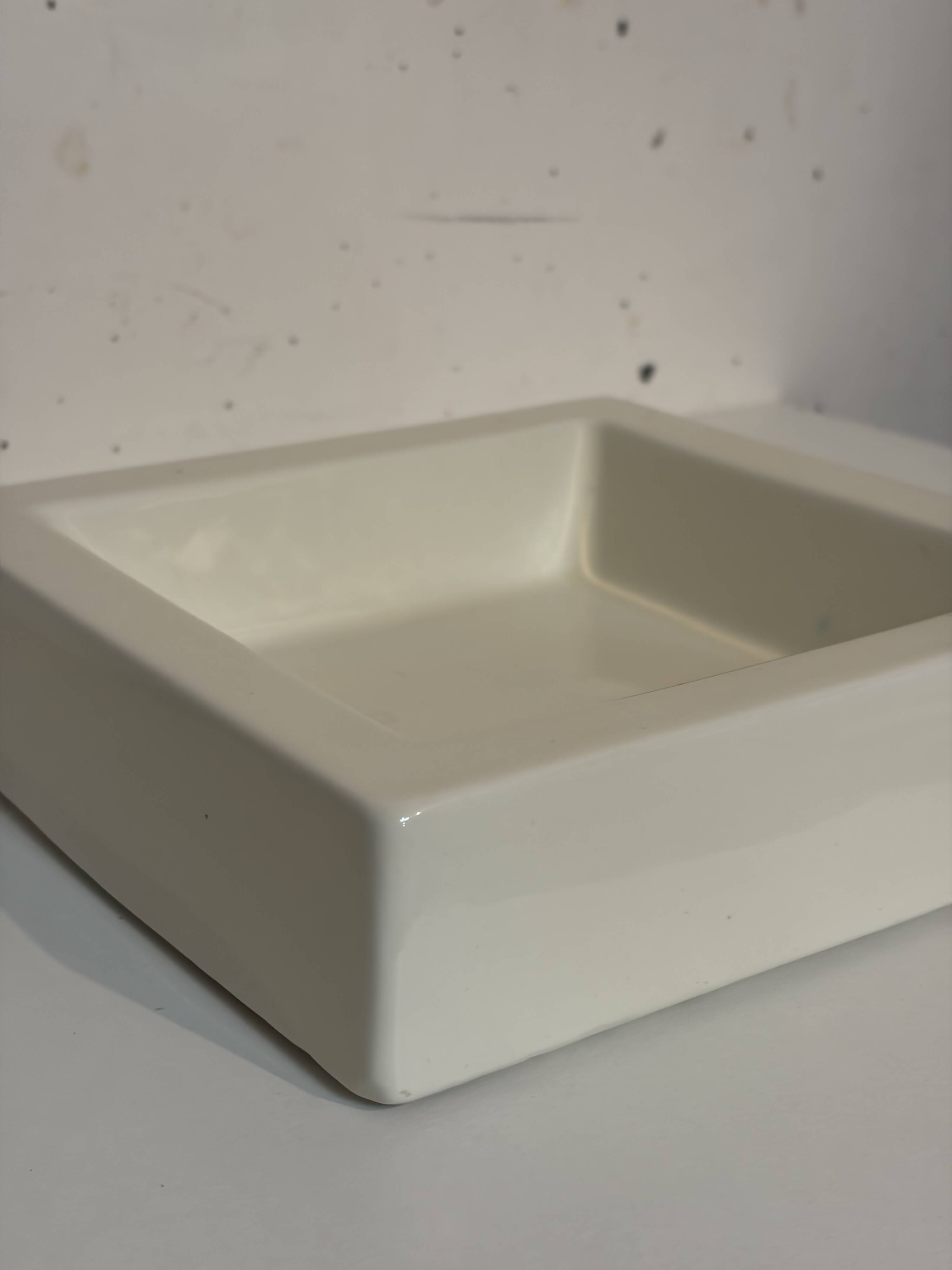 Catch-all tray 1980