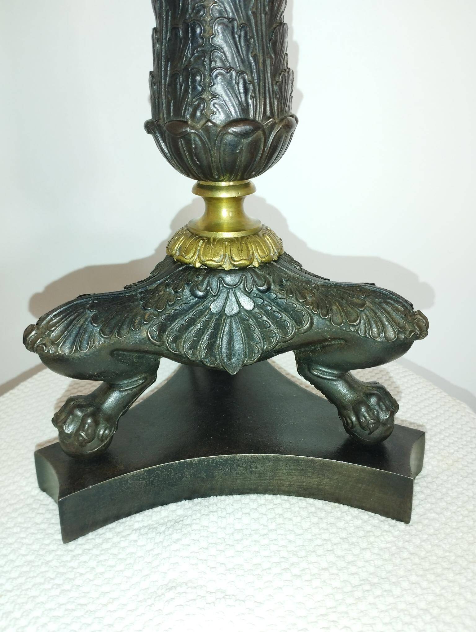 Antique lamp base with lion's paw - Restoration period - Empire