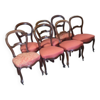 Série de 7 chaises en noyer massif vers 1870