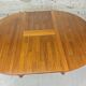 Extendable round table