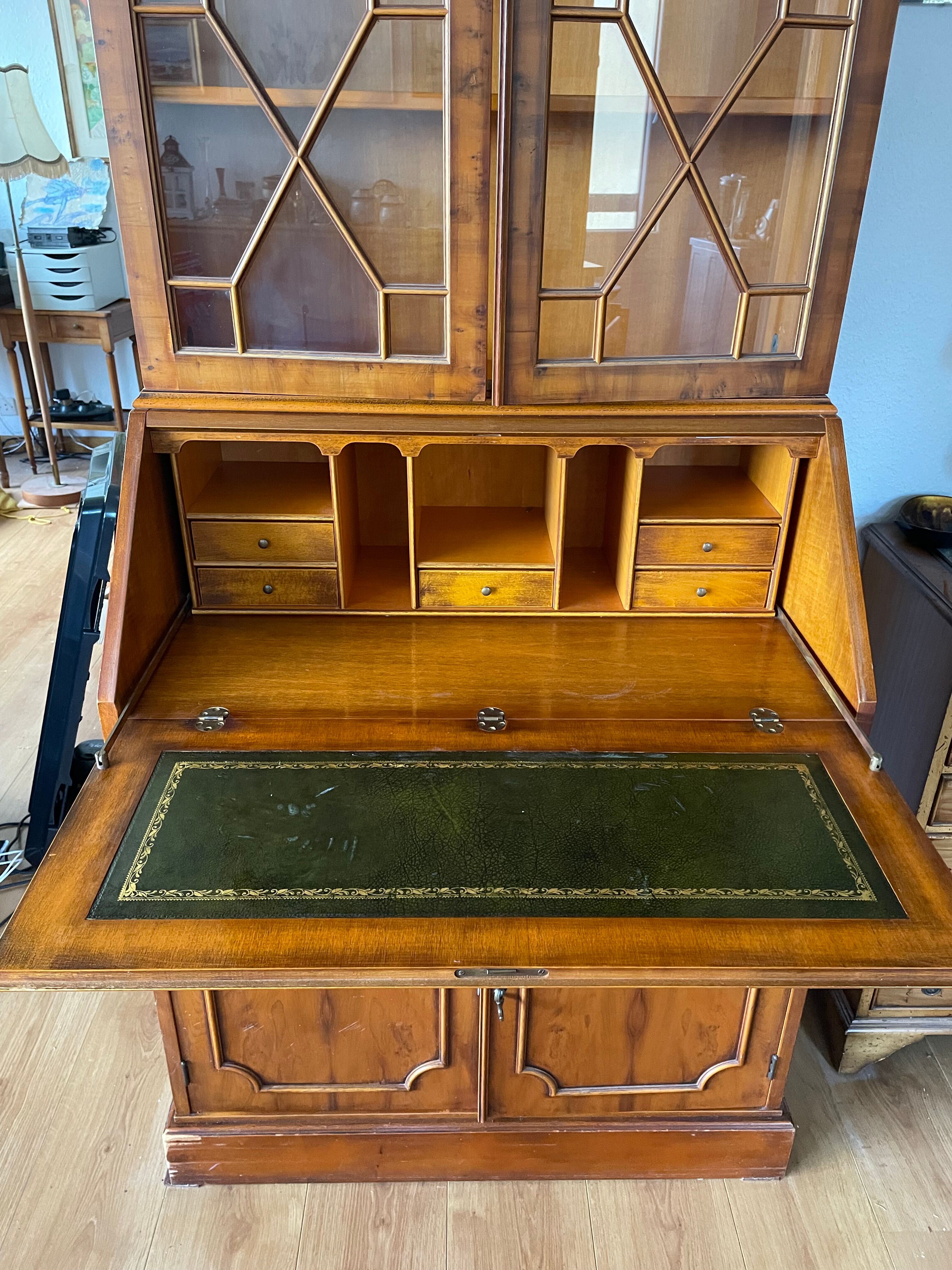 Scriban library, secretary in marquetry 1900s English style