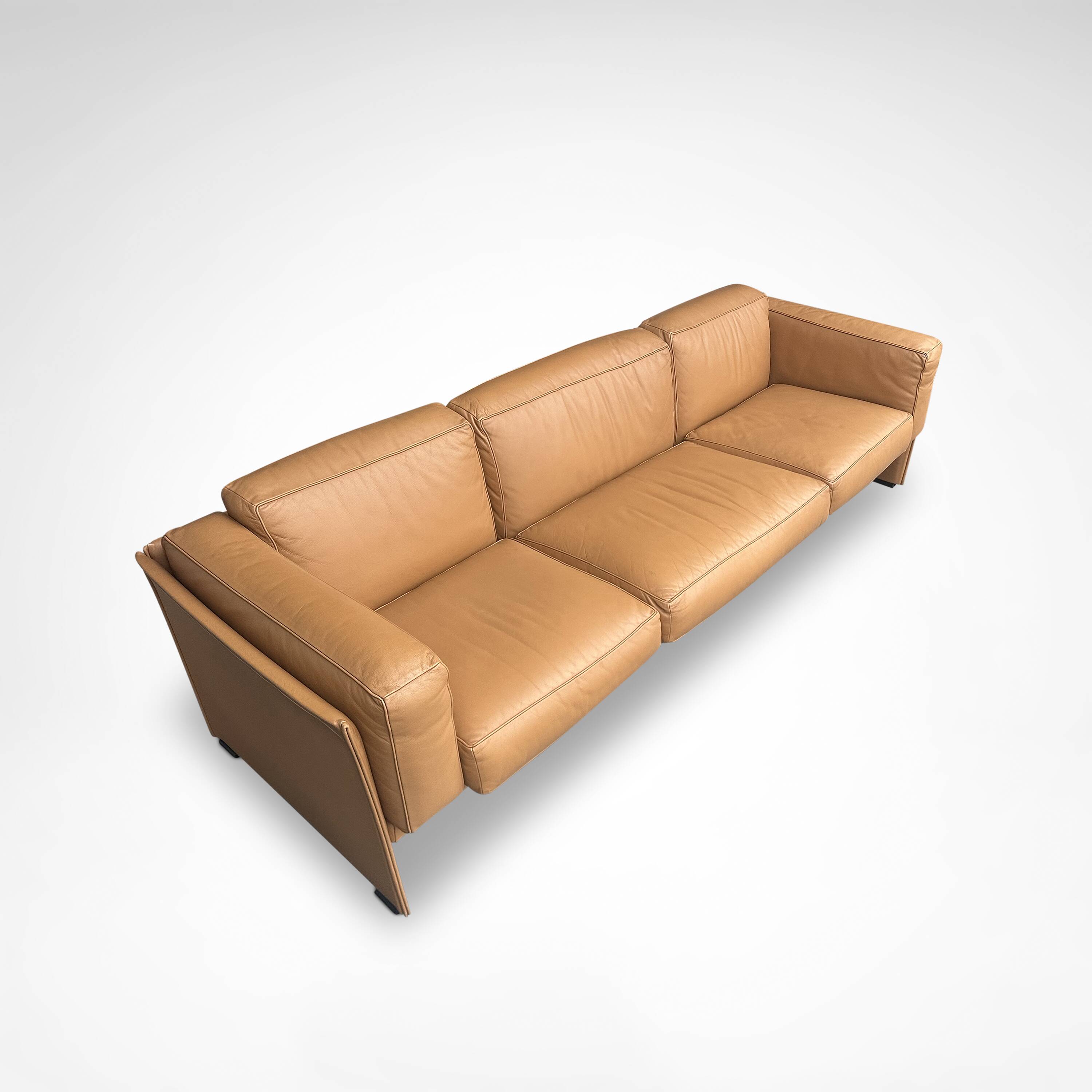 Canapé 3 places en cuir Duc de Mario Bellini pour Cassina années 1990