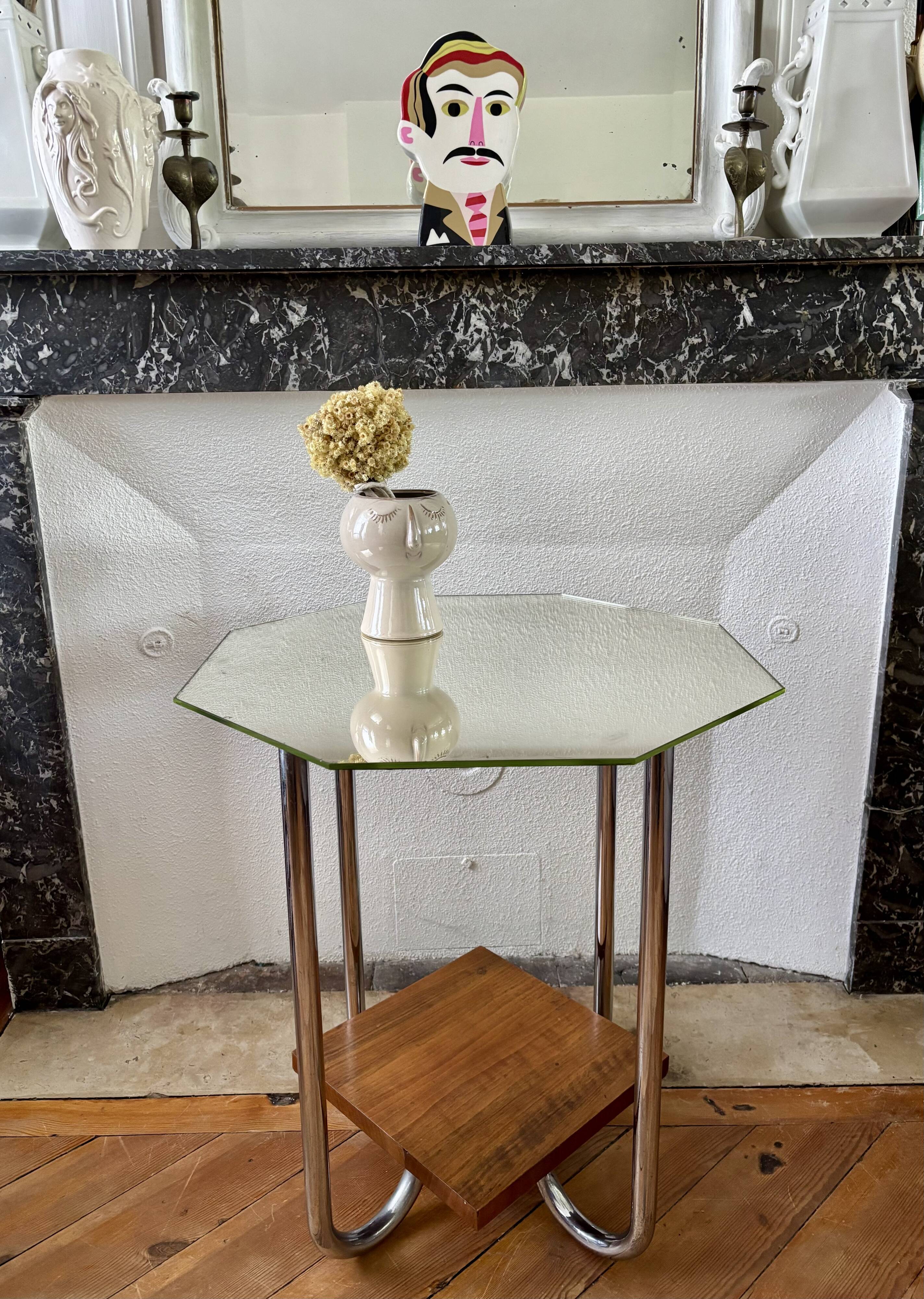 Vintage 1930s Art Deco pedestal table