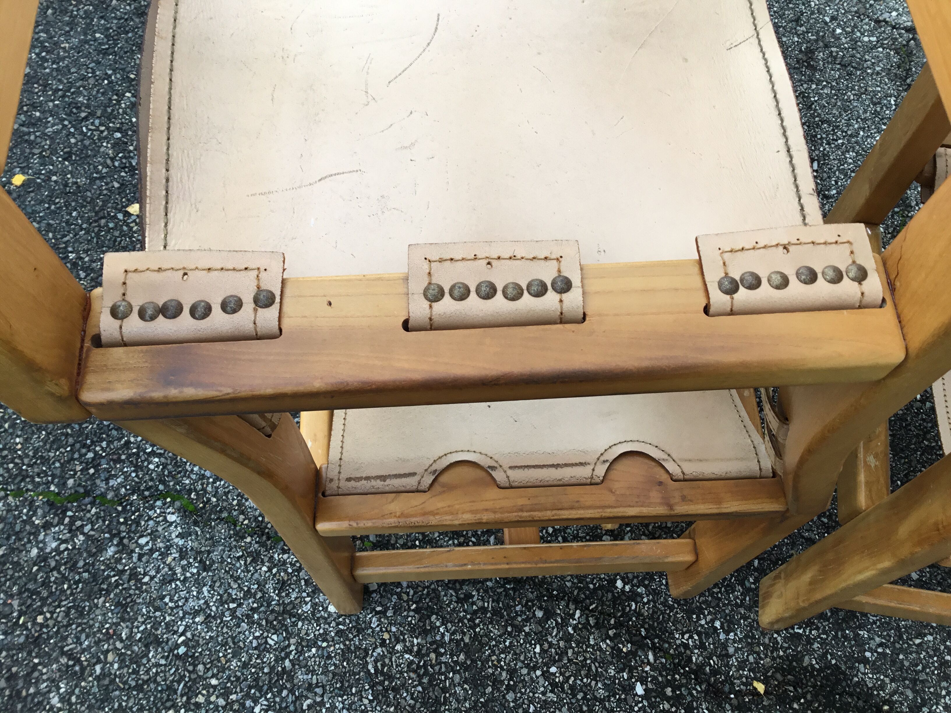 Maison Regain chairs