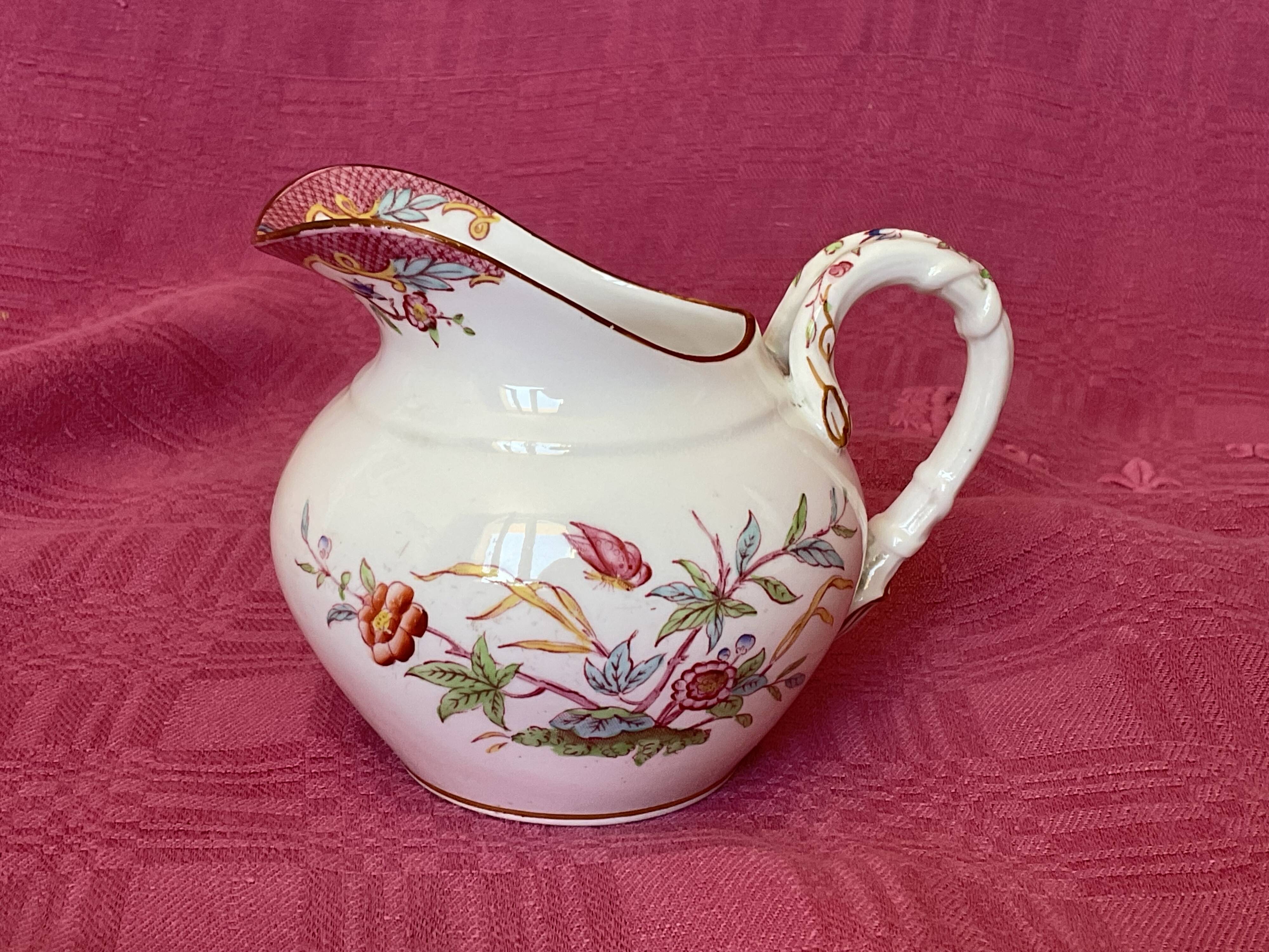 Pot à lait , Sarreguemines modèle Minton 19 siècle