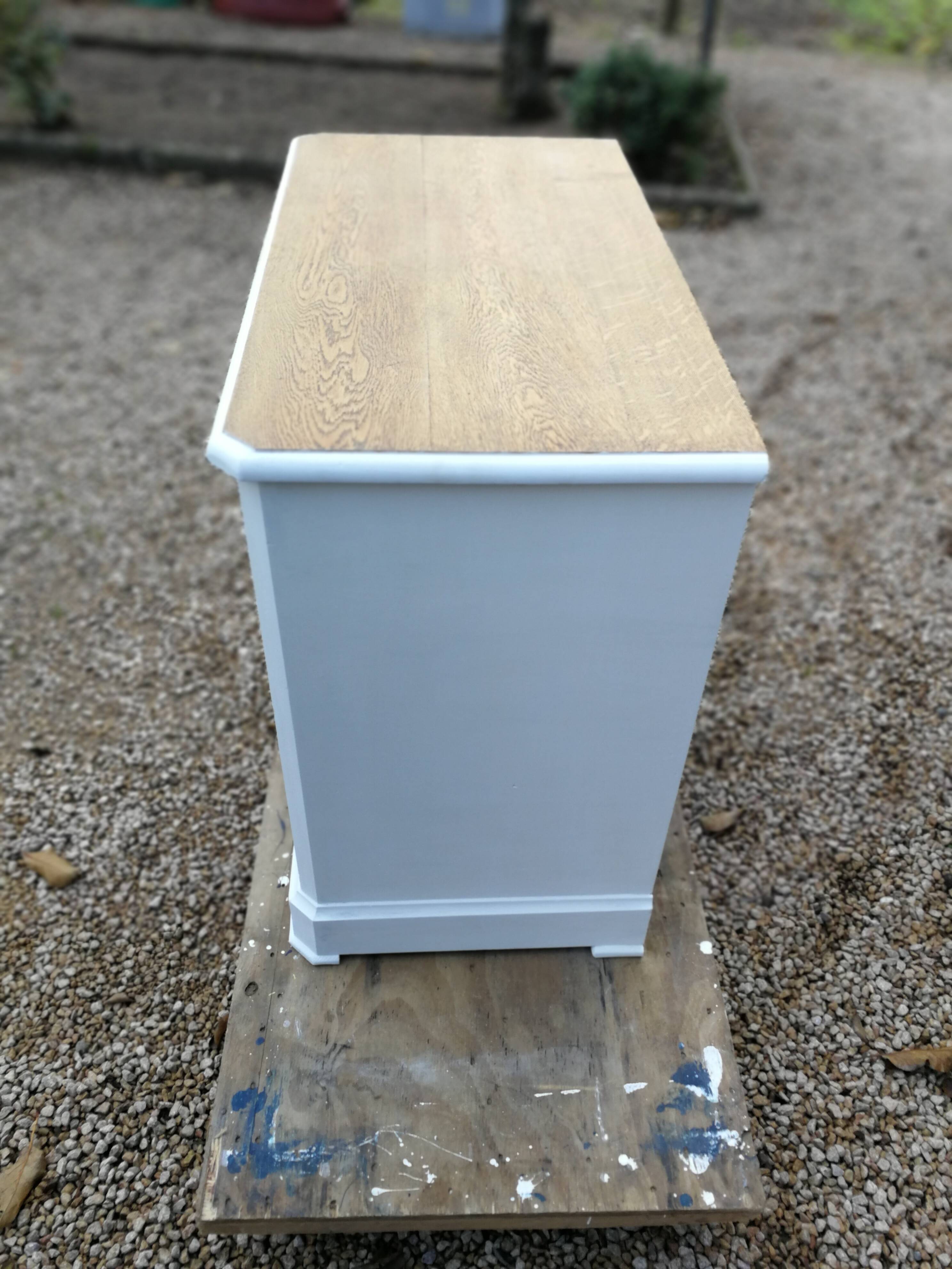 Little Patinated chest of drawers