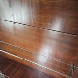 1930s Art Decò display cabinet in walnut and walnut root