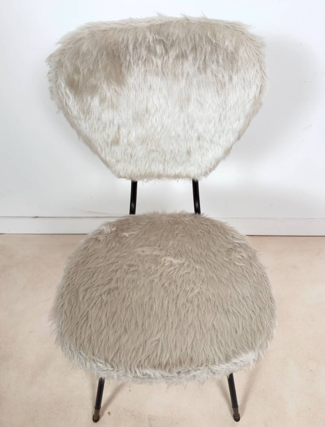 Paire de chaises moumoute vintage