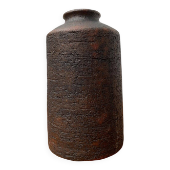 Brutalist vase from the mid-century German studio pottery by Gerhard Liebenthron, 1974.