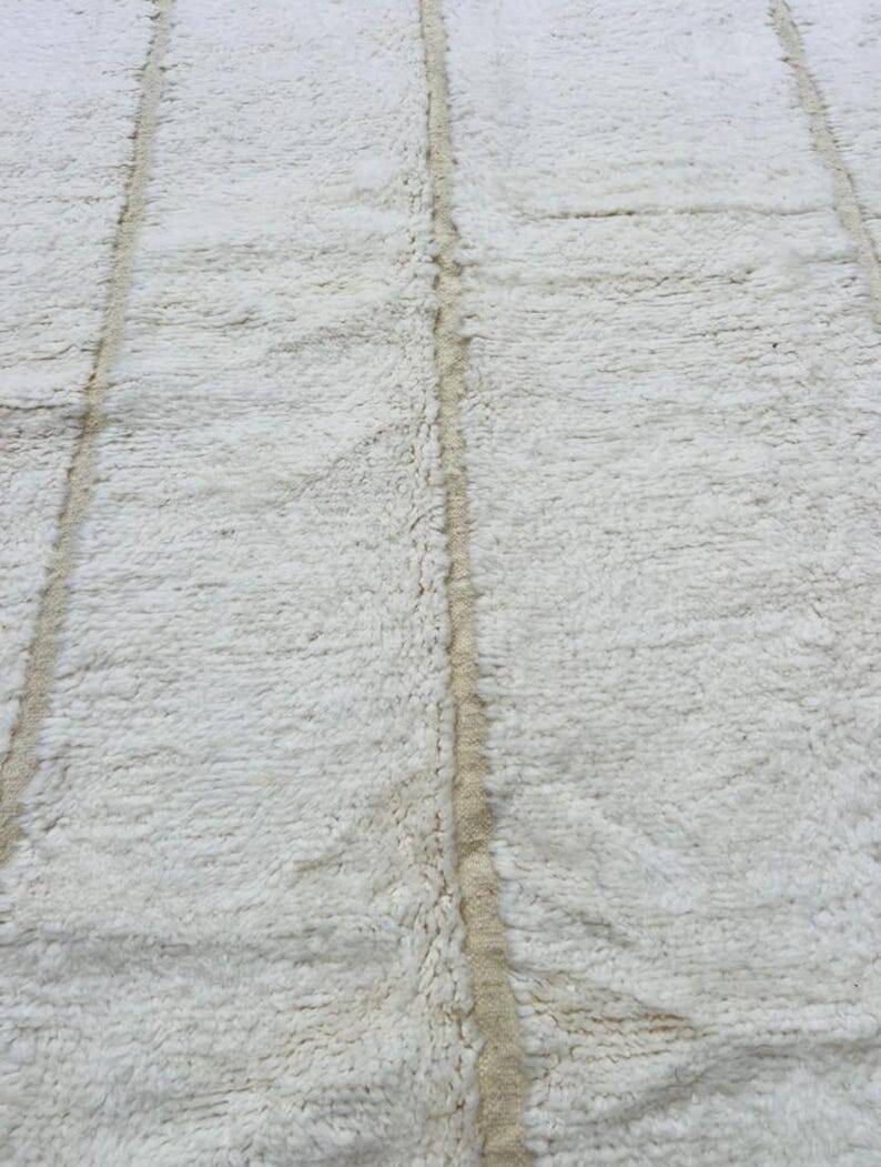 Traditional handmade Berber carpet 250cmx150cm